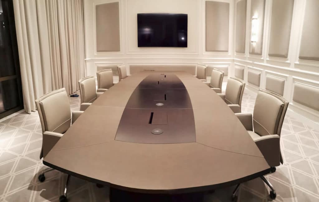 RITZ CARLTON Amman BCN meeting table Front 