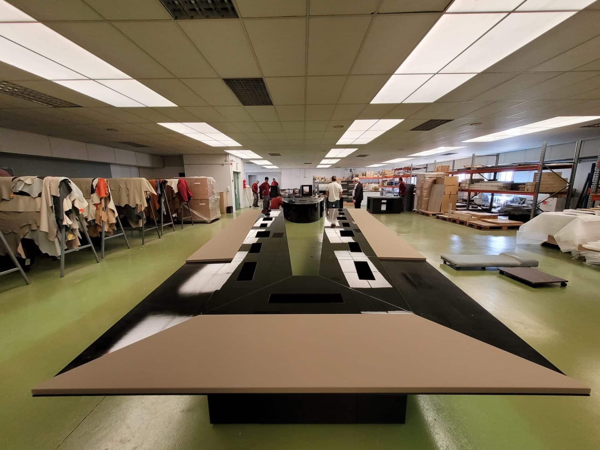 Pre-assembly customized BCN tech Conference table 